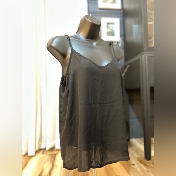Forever 21 flowy black tank top, size M - Picture 3 of 5
